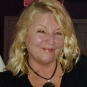 Meet your Posher, Connie